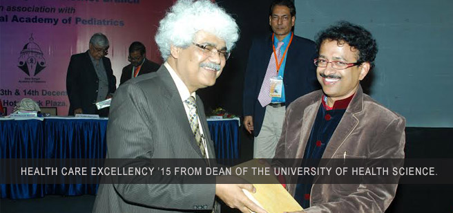 Dr. Prabir Bhaumik Receiving Award